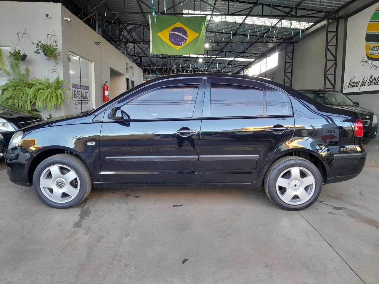 Polo Sedan 1.6 4P