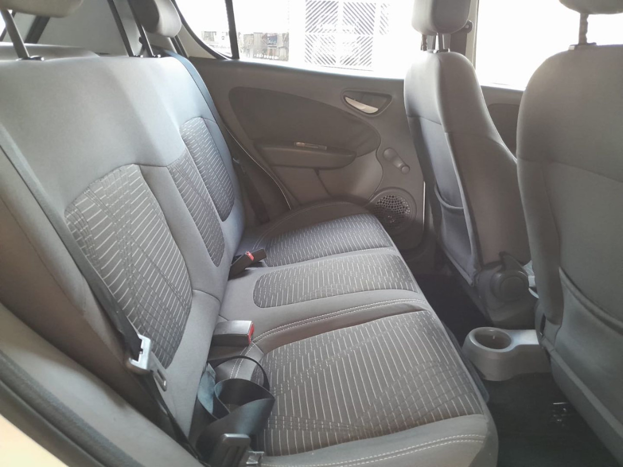 FIAT Palio 1.0 4P FLEX ATTRACTIVE