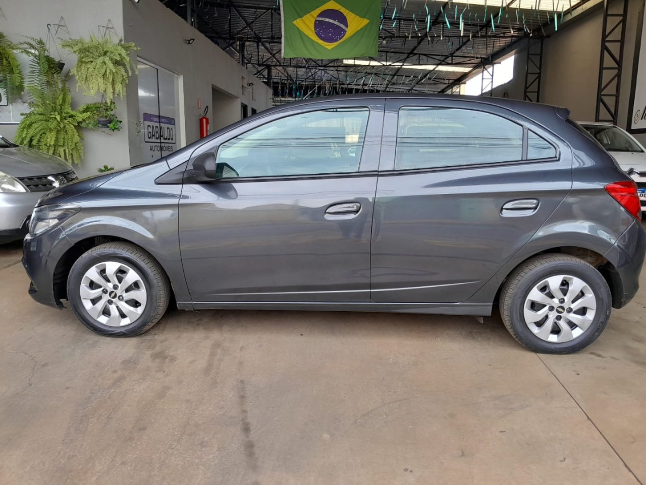 CHEVROLET Onix Hatch 1.0 4P FLEX JOY