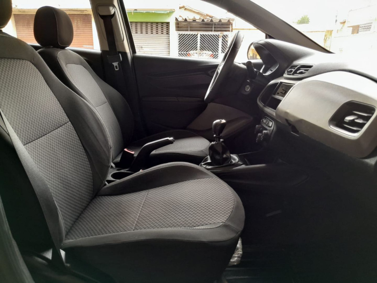 CHEVROLET Onix Hatch 1.0 4P FLEX JOY