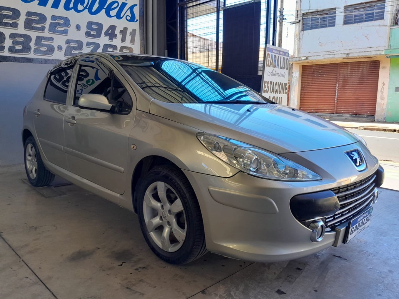 307 Hatch 1.6 4P PRESENCE