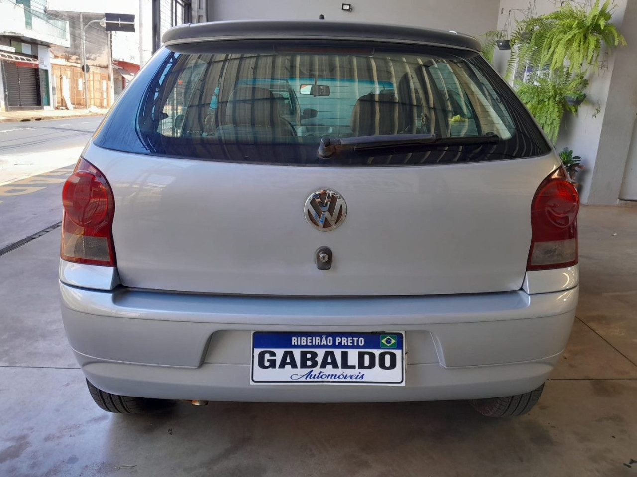 VOLKSWAGEN Gol 1.0 4P G4 FLEX
