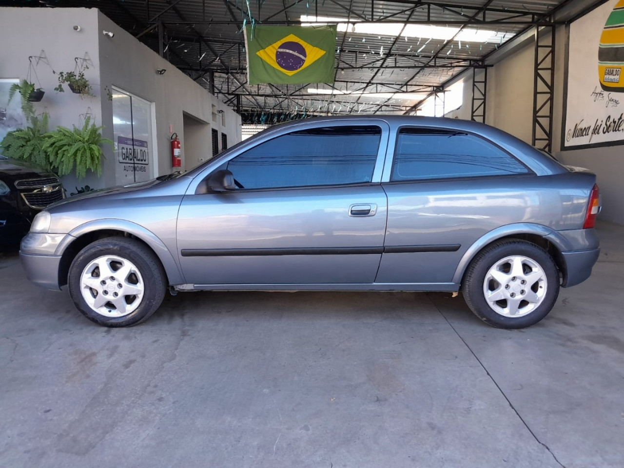 Astra Hatch 2.0 4P GLS