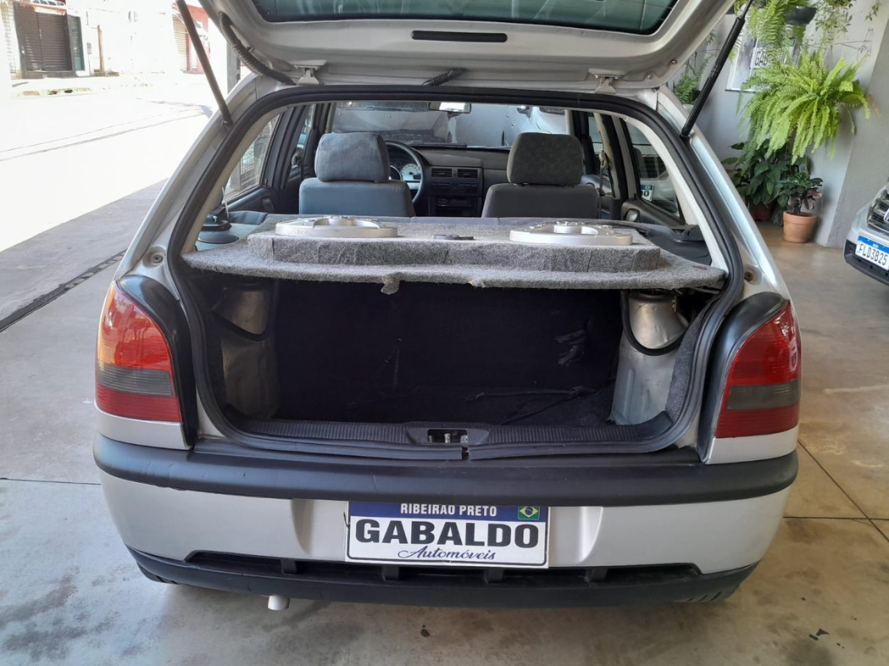VOLKSWAGEN Gol 1.6