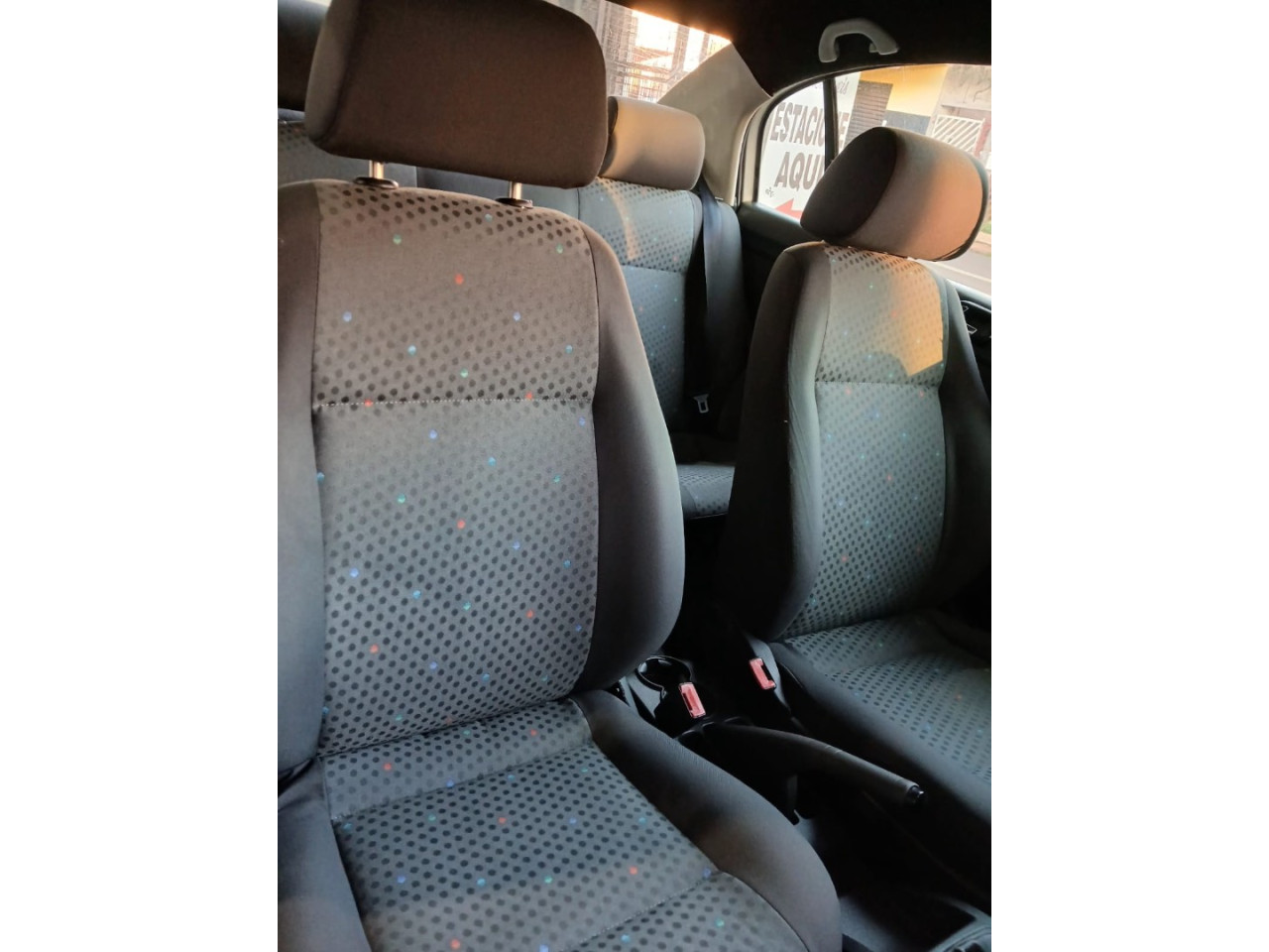 VOLKSWAGEN Polo Sedan 1.6 4P FLEX