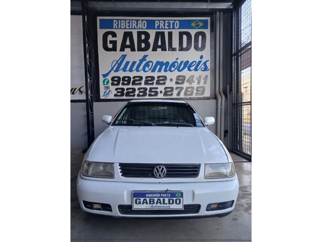 Polo Sedan 1.8 MI 4P CLASSIC