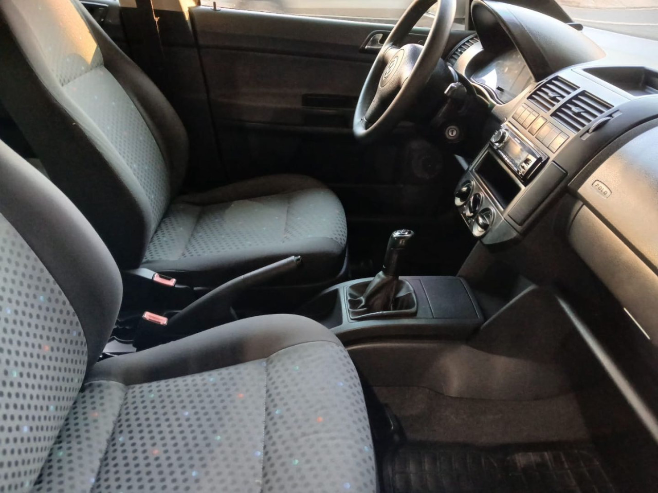 VOLKSWAGEN Polo Sedan 1.6 4P FLEX