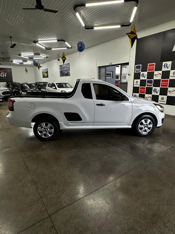 CHEVROLET Montana 1.4 FLEX LS