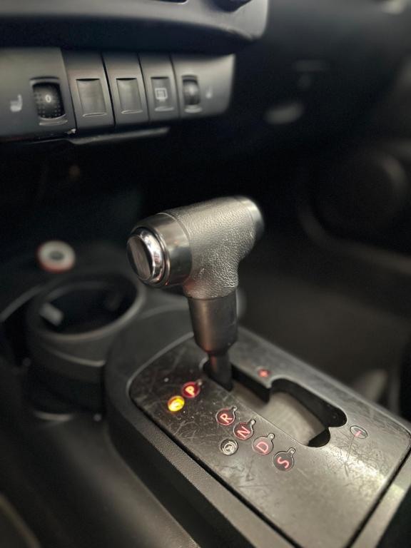 VOLKSWAGEN New Beetle 2.0 MI AUTOMÁTICO