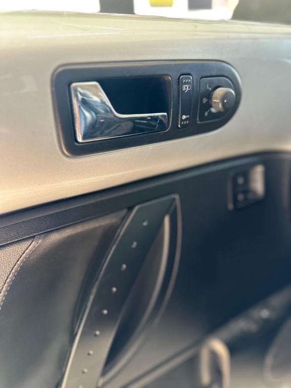 VOLKSWAGEN New Beetle 2.0 MI AUTOMÁTICO