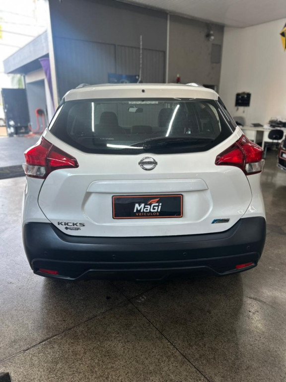 NISSAN Kicks 1.6 16V 4P FLEXSTART S X-TRONIC AUTOMÁTICO CVT