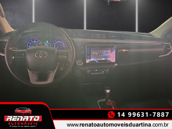 TOYOTA Hilux Caminhonete 2.7 16V 4P SRV FLEX CABINE DUPLA AUTOMÁTICO