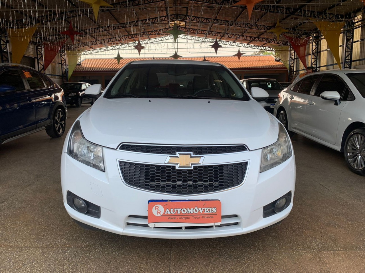 CRUZE 1.8 LT 16V SEDAN