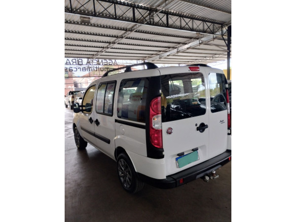 Doblo 1.8 16V 4P FLEX ESSENCE 7 LUGARES