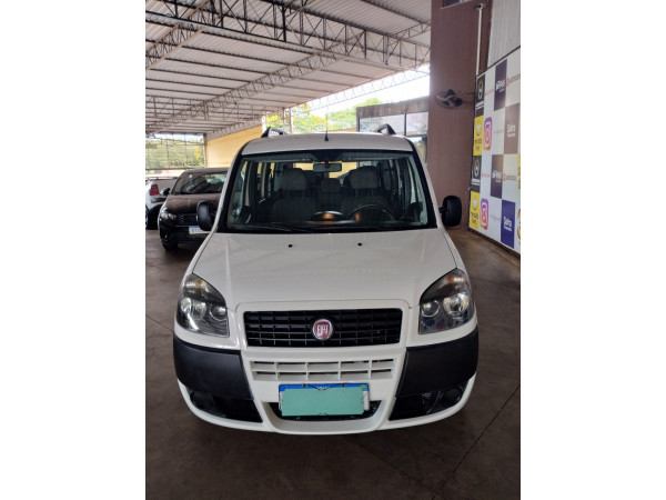 Doblo 1.8 16V 4P FLEX ESSENCE 7 LUGARES
