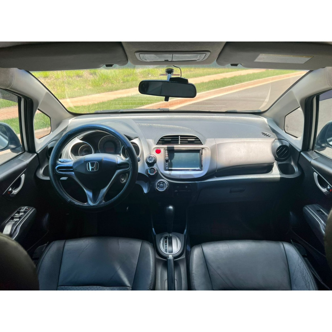 HONDA Fit 1.4 4P LX AUTOMÁTICO
