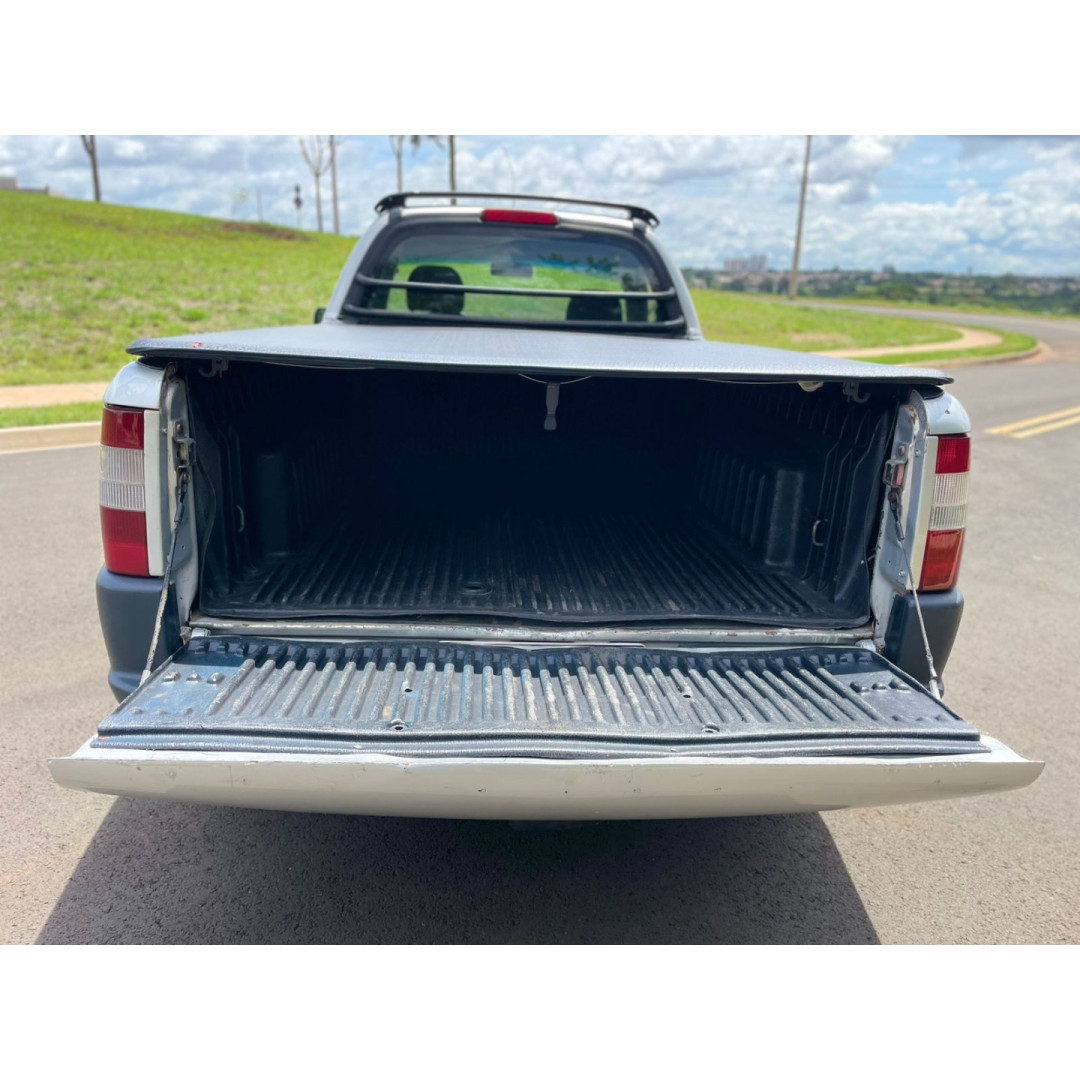 FORD Courier 1.6 FLEX L