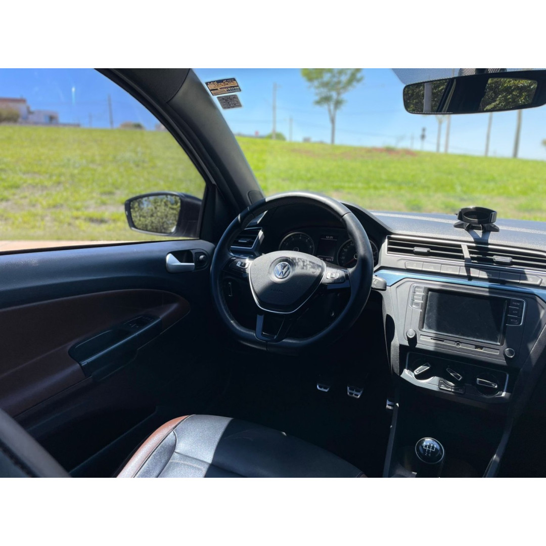 VOLKSWAGEN Saveiro 1.6 G7 CABINE DUPLA CROSS FLEX