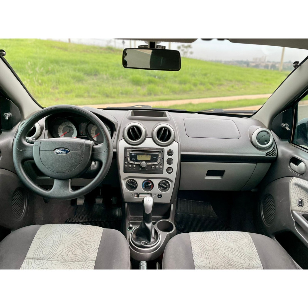 FORD Fiesta Sedan 1.6 4P FLEX