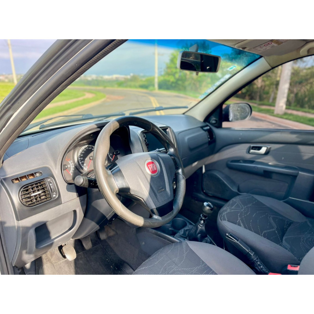 FIAT Strada 1.4 WORKING FLEX CABINE SIMPLES FIAT Strada 1.4 WORKING FLEX CABINE SIMPLES