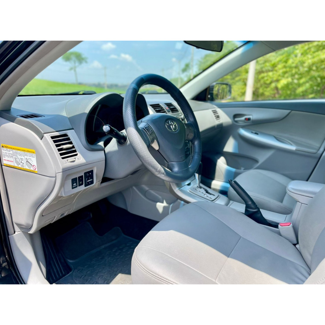 TOYOTA Corolla 1.8 16V 4P GLI FLEX AUTOMÁTICO