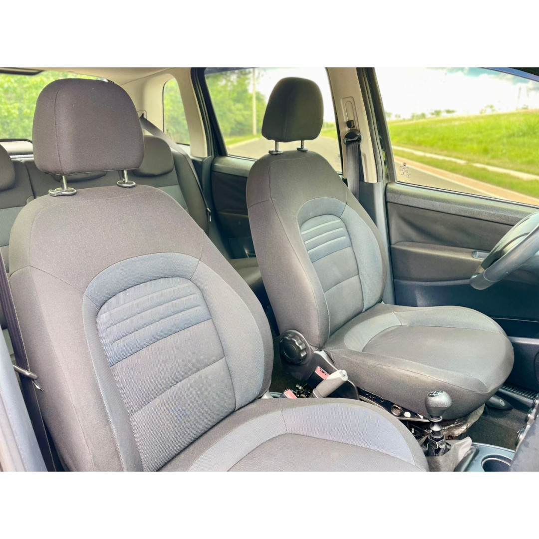 FIAT Idea 1.4 4P ATTRACTIVE FLEX