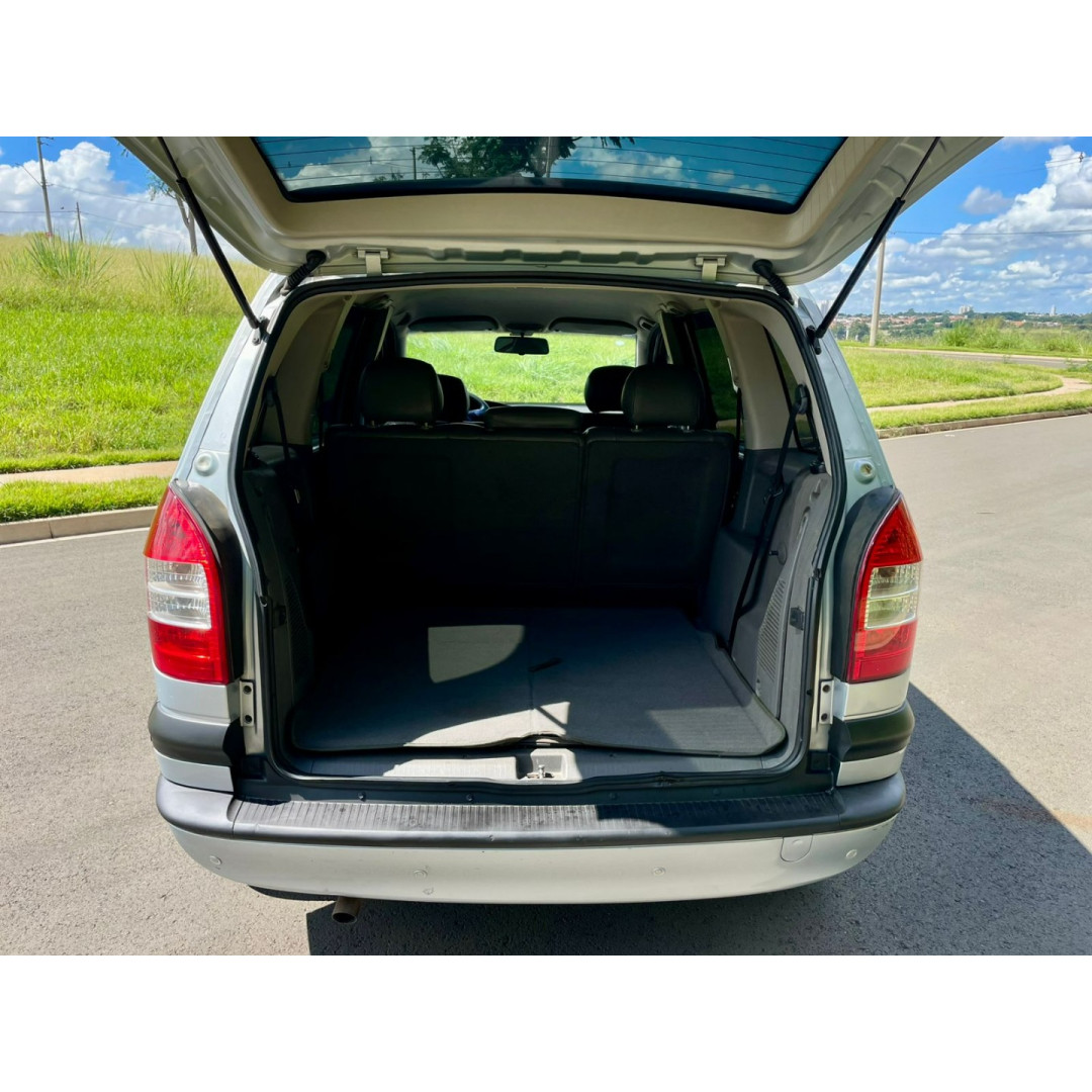 CHEVROLET Zafira 2.0 4P ELITE FLEX AUTOMÁTICO 7 LUGARES