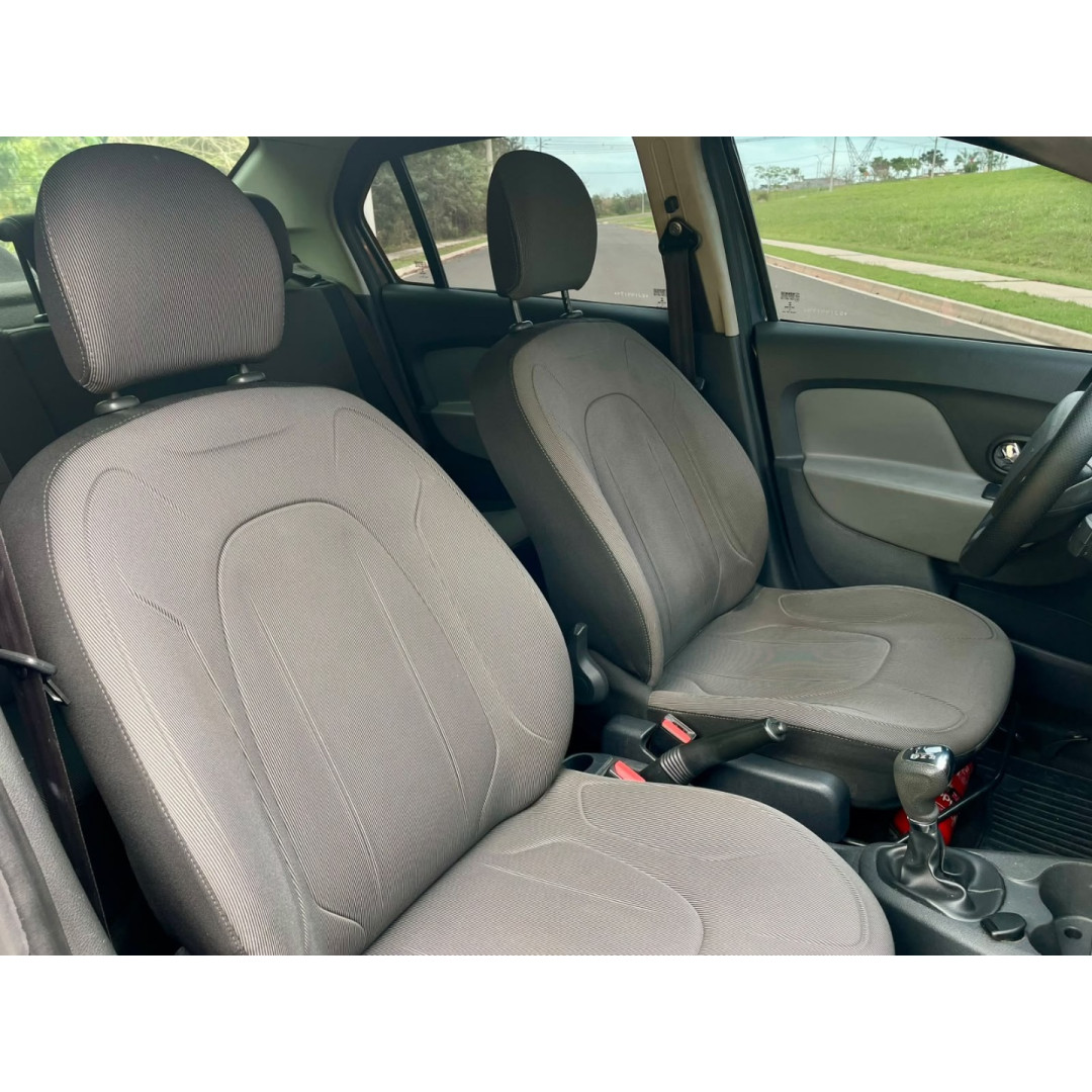 RENAULT Logan 1.6 4P FLEX DINAMIQUE EASY-R AUTOMATIZADO