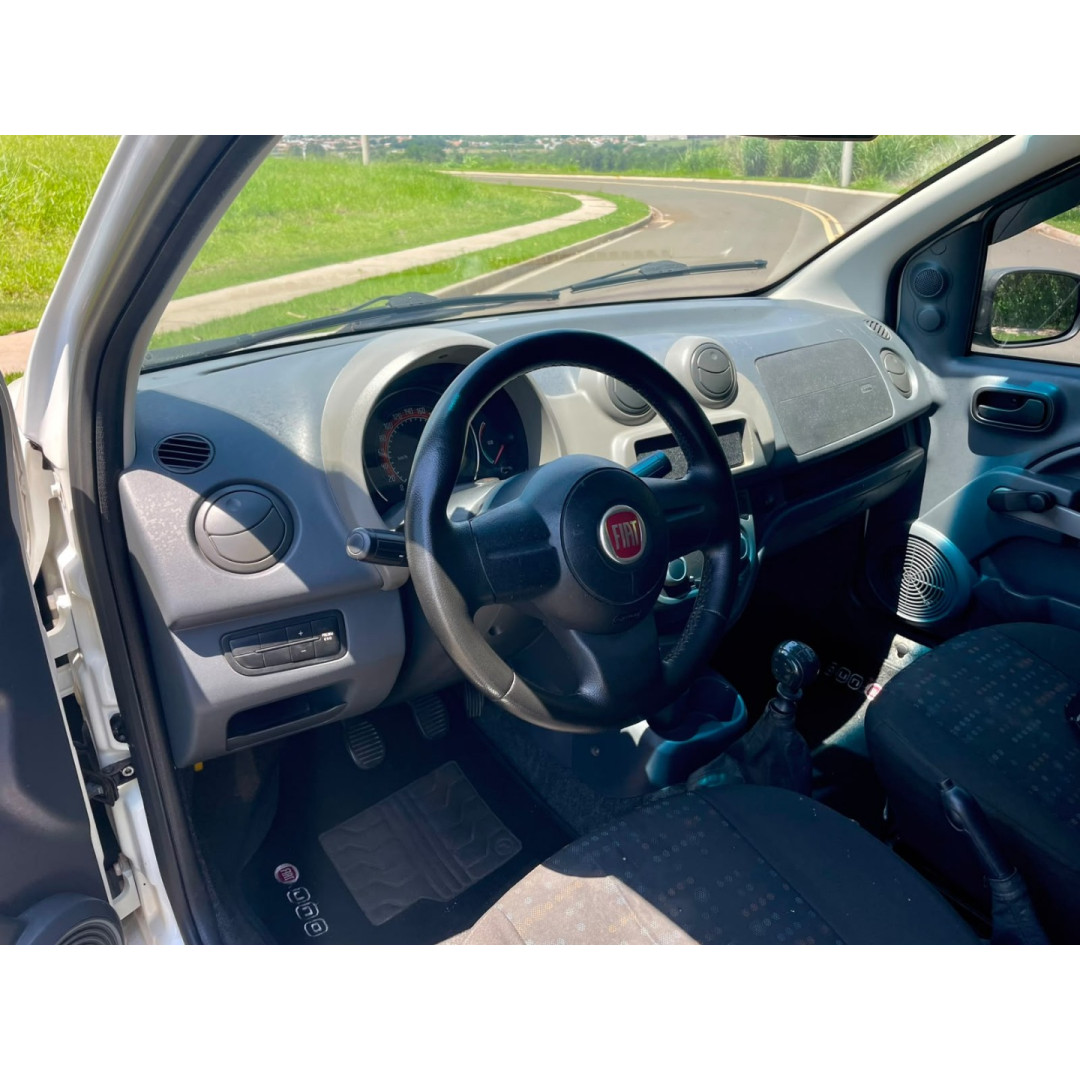 FIAT Uno 1.0 4P FLEX VIVACE