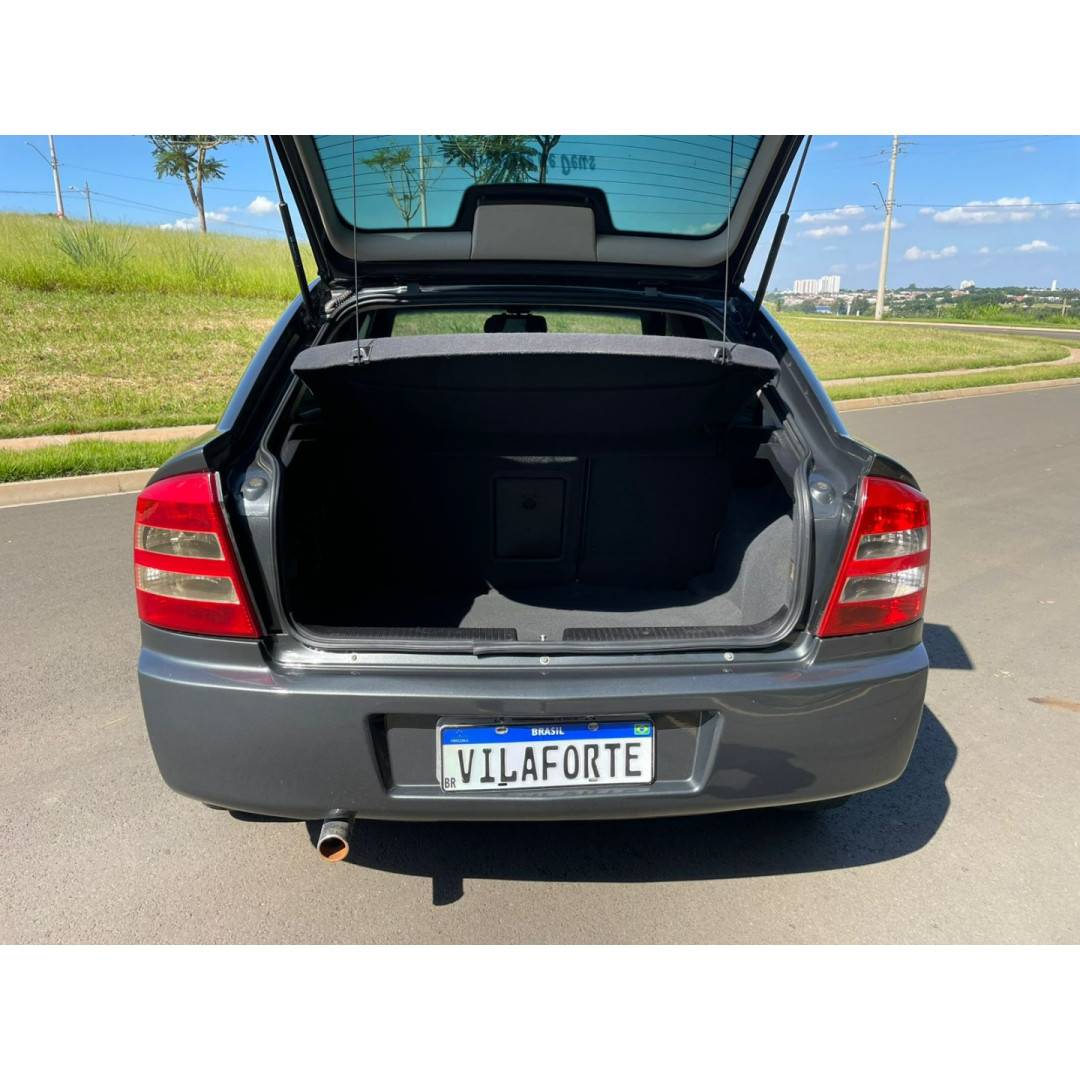 CHEVROLET Astra Sedan 2.0 4P FLEX ELEGANCE AUTOMÁTICO