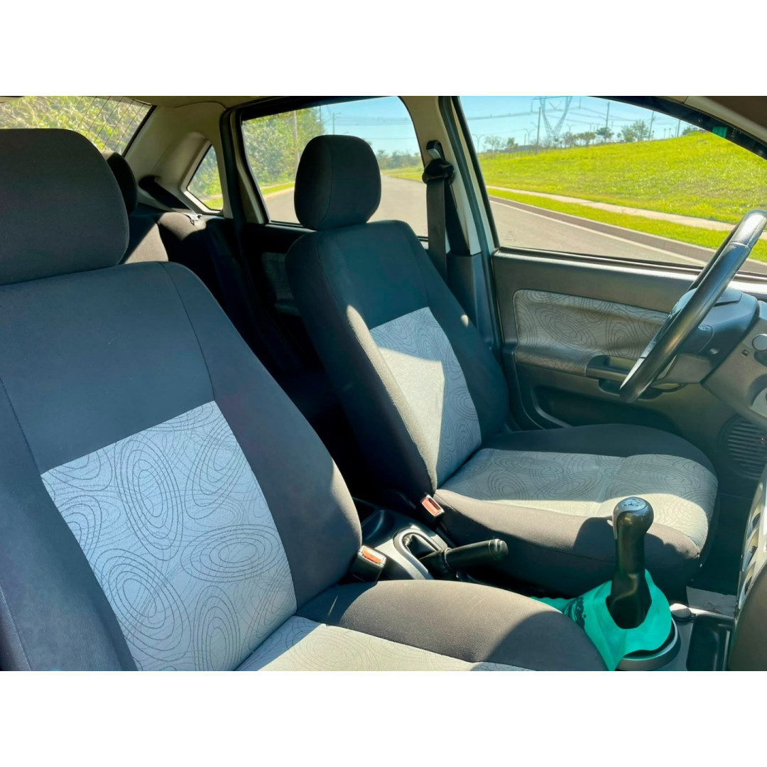FORD Fiesta Sedan 1.6 4P FLEX