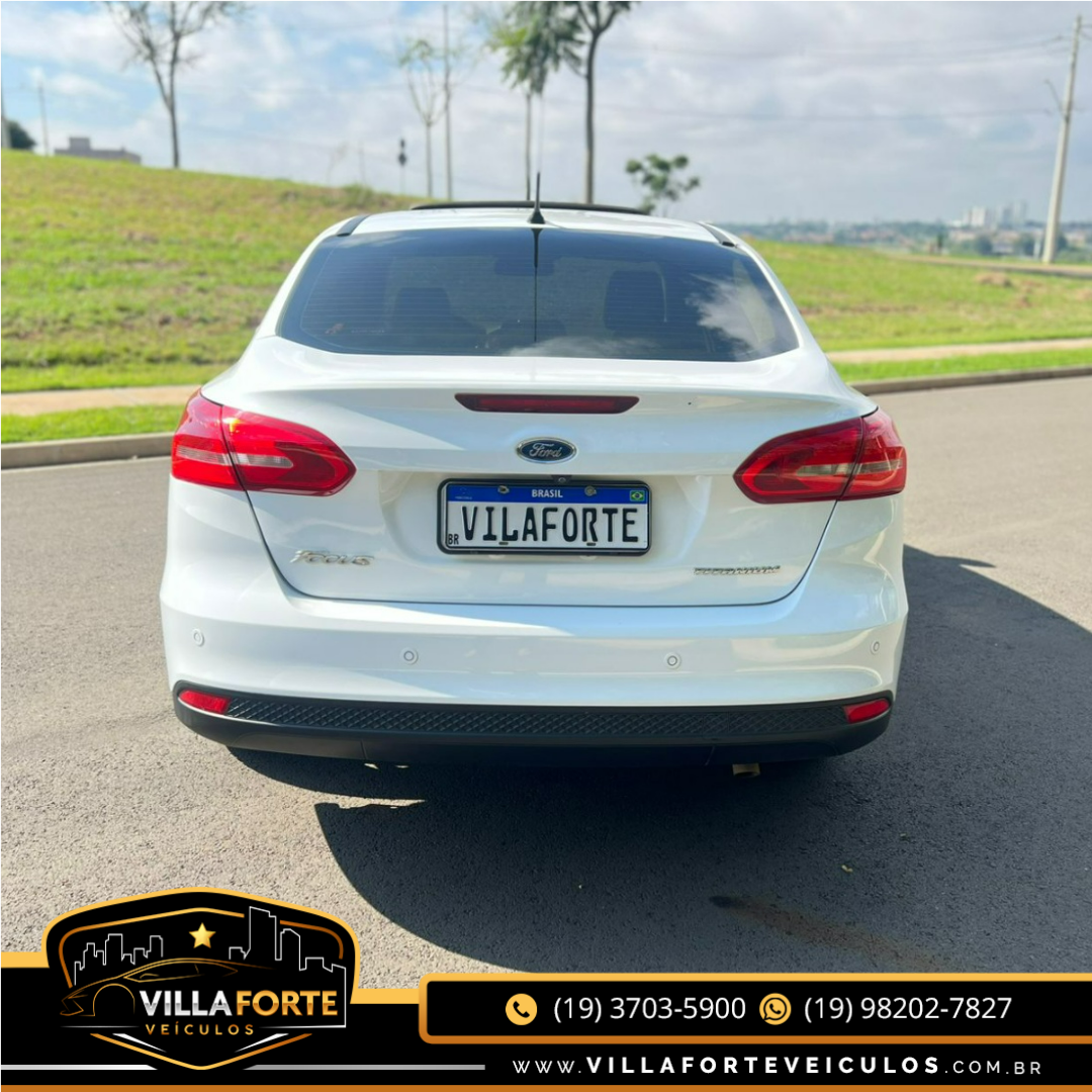 FORD Focus Sedan 2.0 16V 4P TITANIUM FLEX AUTOMÁTICO