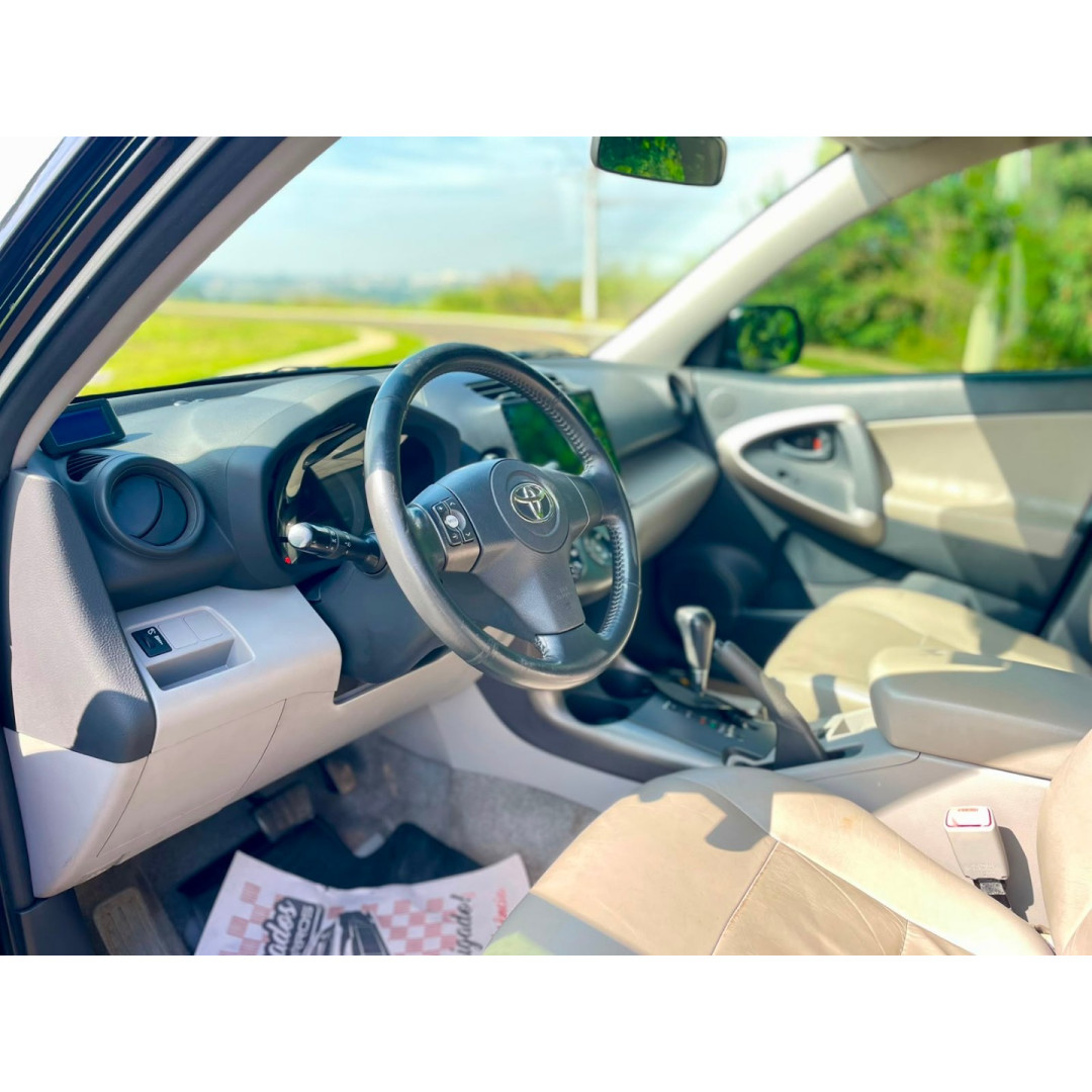 TOYOTA RAV 4 2.4 16V 4P AUTOMÁTICO