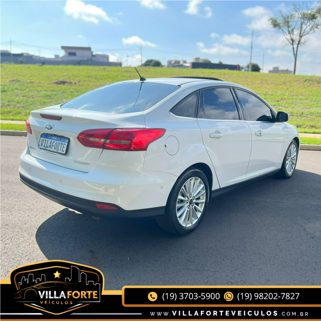 FORD Focus Sedan 2.0 16V 4P TITANIUM FLEX AUTOMÁTICO