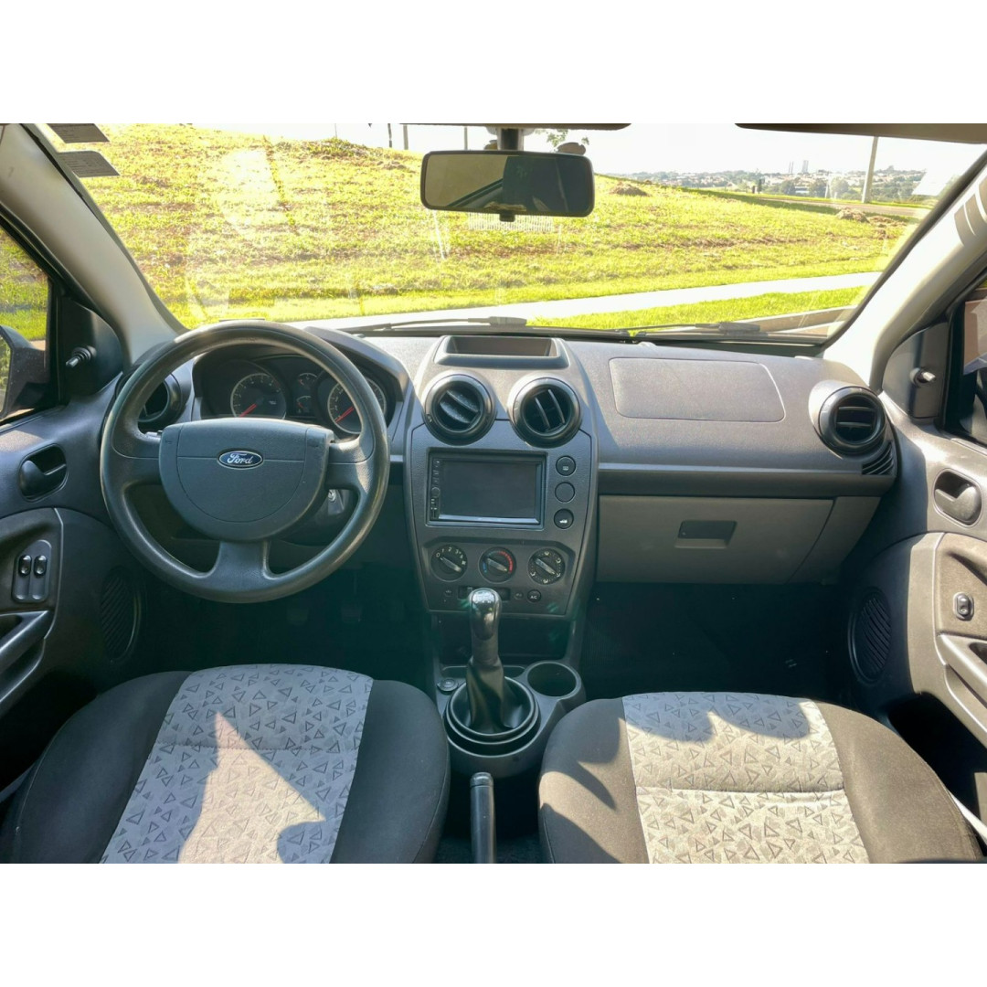 FORD Fiesta Sedan 1.6 4P FLEX