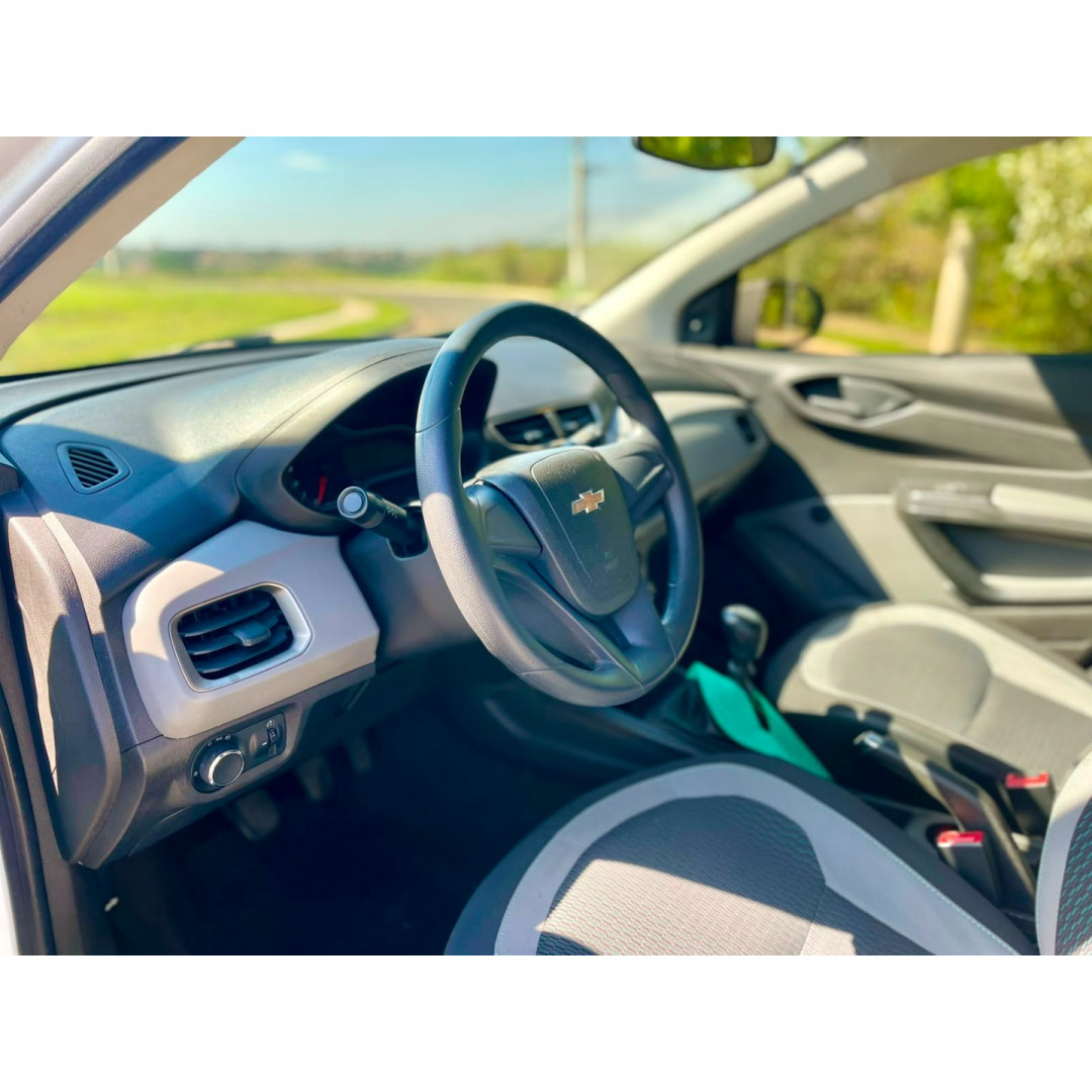 CHEVROLET Onix Hatch 1.0 4P FLEX LT