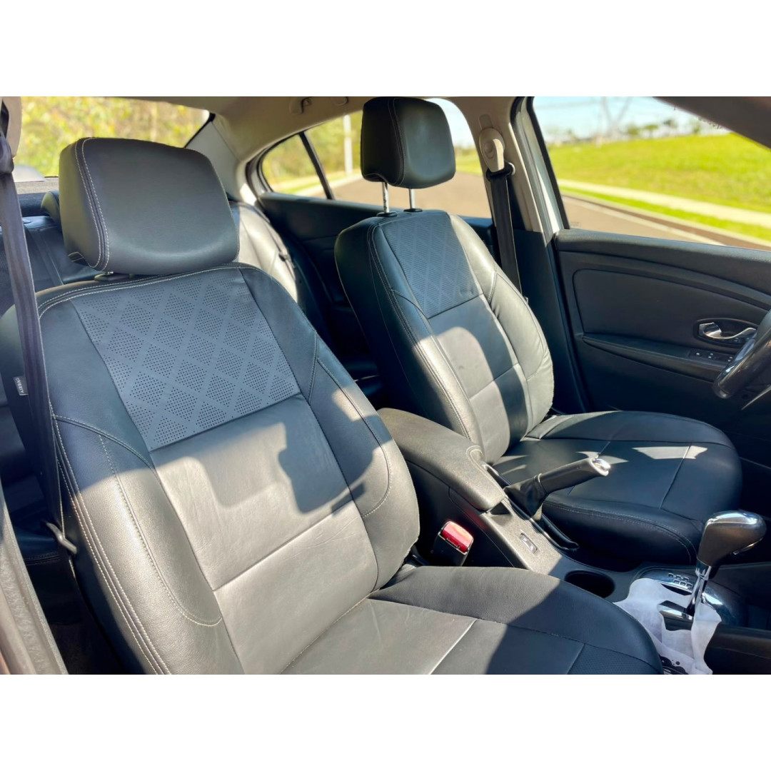RENAULT Fluence 2.0 16V 4P FLEX DYNAMIQUE AUTOMÁTICO