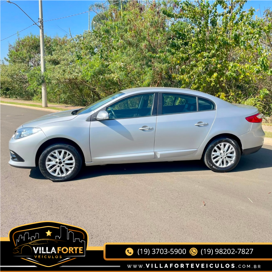 RENAULT Fluence 2.0 16V 4P FLEX DYNAMIQUE AUTOMÁTICO