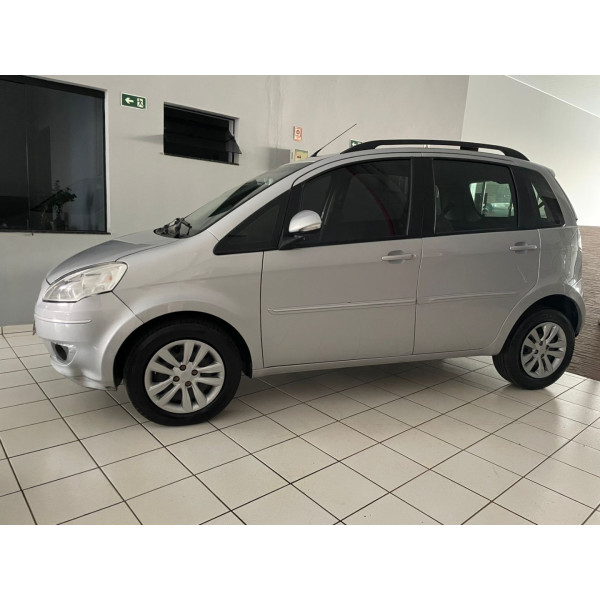 FIAT Idea 1.4 4P ATTRACTIVE FLEX
