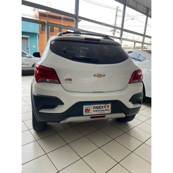 CHEVROLET Onix Hatch 1.4 4P FLEX ACTIVE