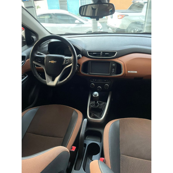 CHEVROLET Onix Hatch 1.4 4P FLEX ACTIVE