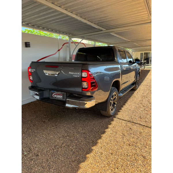 TOYOTA Hilux Caminhonete 2.8 16V 4P SRX DIESEL CABINE DUPLA