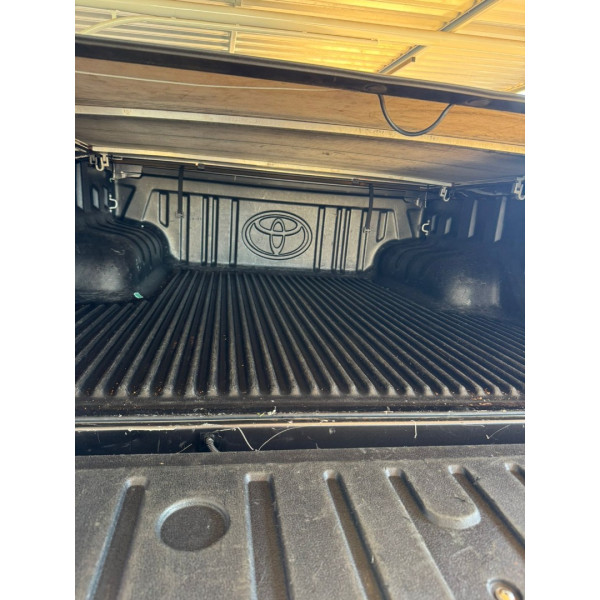 TOYOTA Hilux Caminhonete 2.8 16V 4P SRX DIESEL CABINE DUPLA