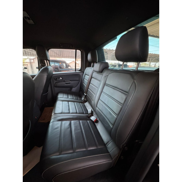 VOLKSWAGEN Amarok 3.0 V6 CABINE DUPLA HIGHLINE EXTREME 4X4 TURBO INTERCOOLER AUTOMÁTICO