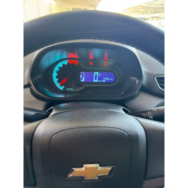 CHEVROLET Onix Hatch 1.4 4P FLEX LT AUTOMÁTICO