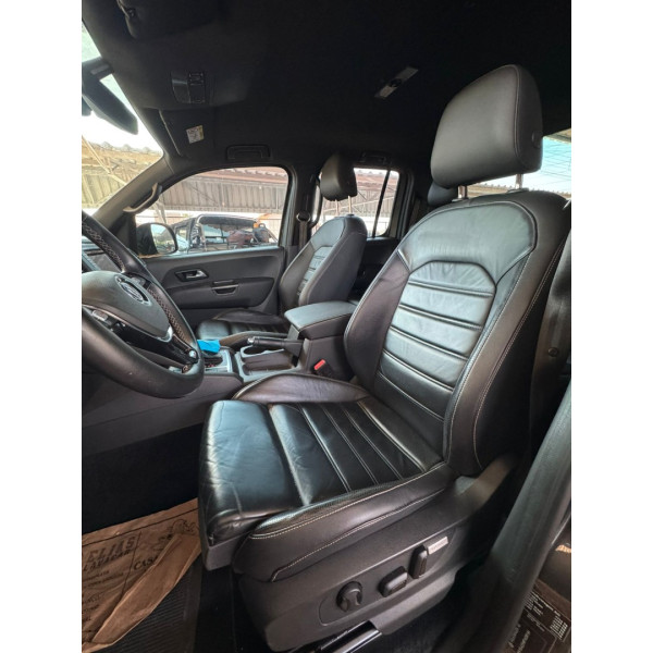 VOLKSWAGEN Amarok 3.0 V6 CABINE DUPLA HIGHLINE EXTREME 4X4 TURBO INTERCOOLER AUTOMÁTICO