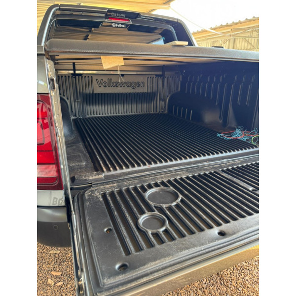 VOLKSWAGEN Amarok 3.0 V6 CABINE DUPLA HIGHLINE EXTREME 4X4 TURBO INTERCOOLER AUTOMÁTICO
