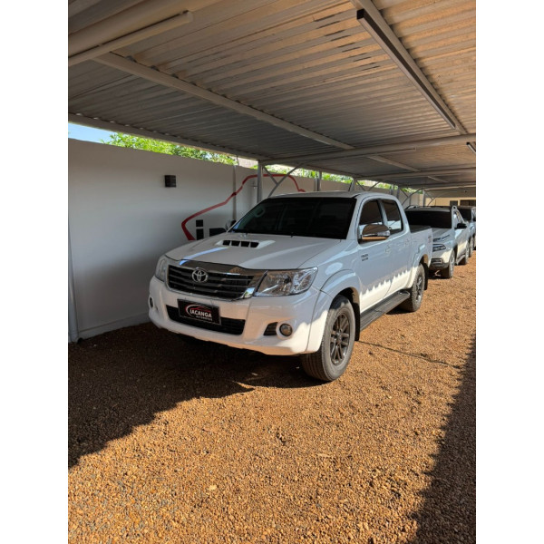 TOYOTA Hilux Caminhonete 3.0 16V 4P 4X4 SRV TURBO DIESEL CABINE DUPLA AUTOMÁTICO