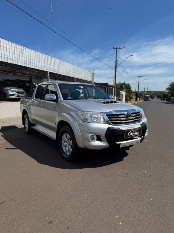 TOYOTA Hilux Caminhonete 3.0 16V 4P 4X4 SRV TURBO DIESEL