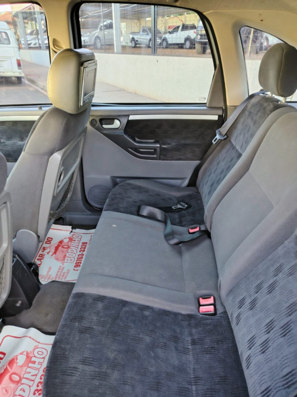 CHEVROLET Meriva 1.8 4P FLEX PREMIUM EASYTRONIC AUTOMATIZADO